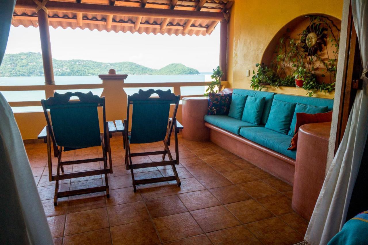 Casa Adriana Hotel Zihuatanejo Exterior photo