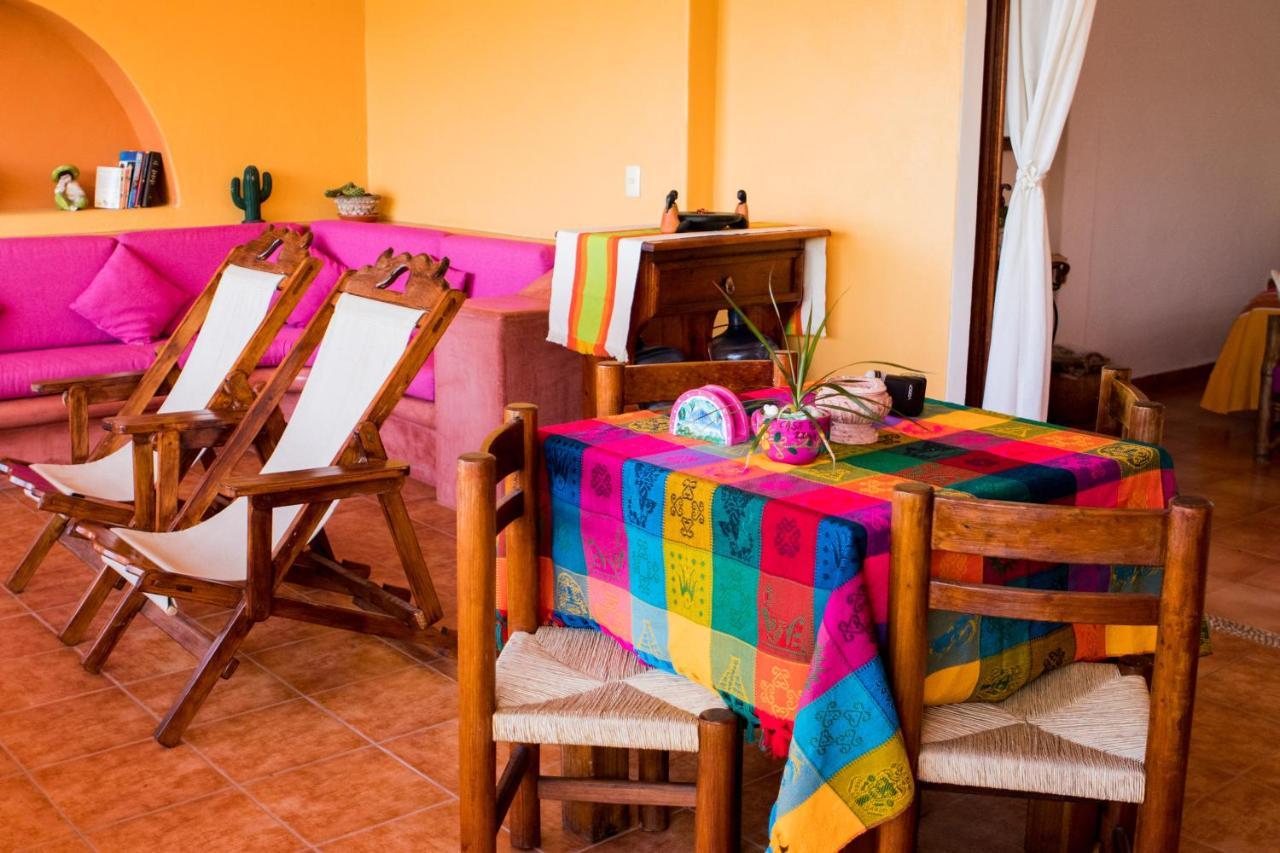 Casa Adriana Hotel Zihuatanejo Exterior photo